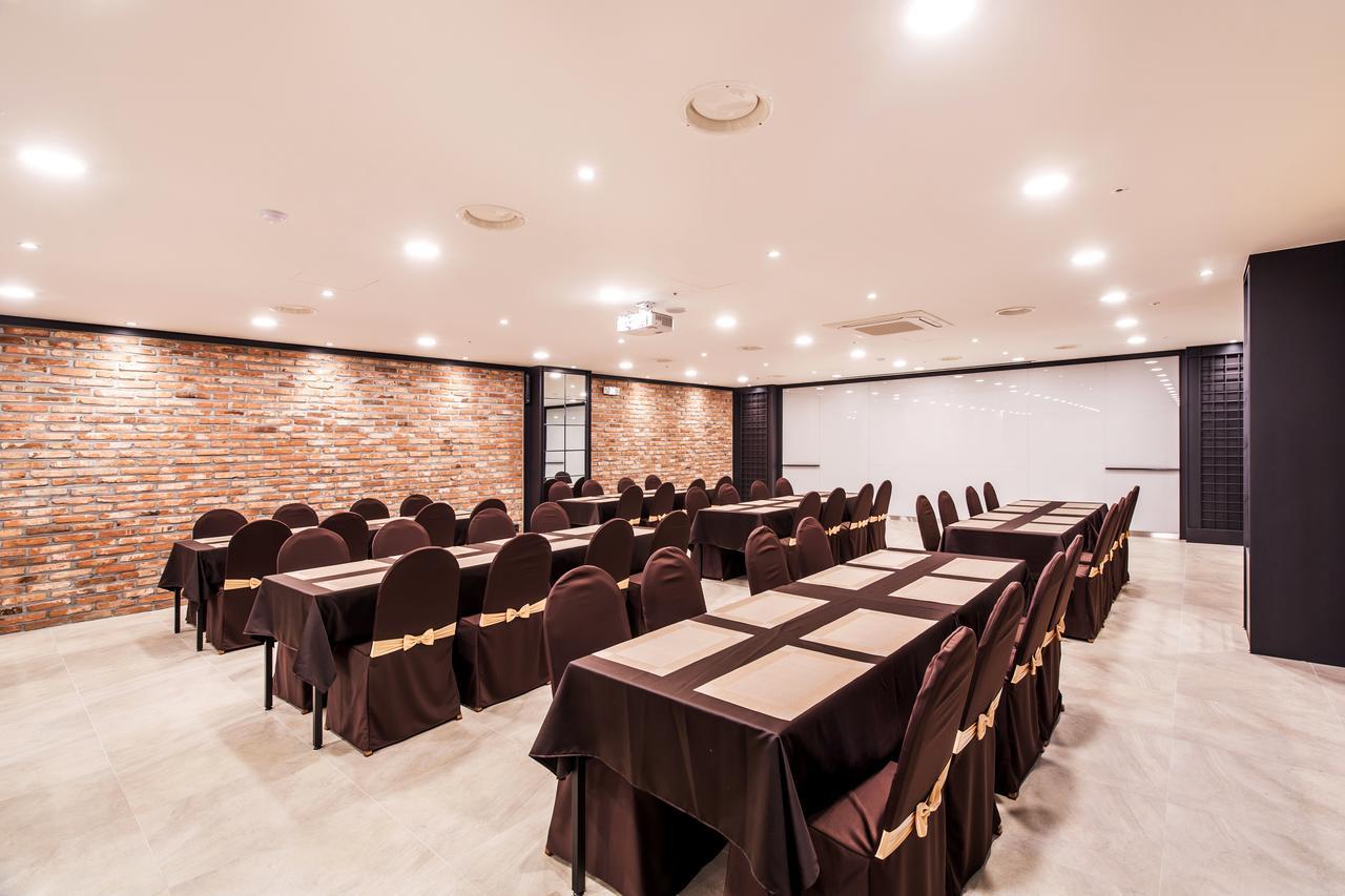 Daejeon Namoo Hotel Buitenkant foto